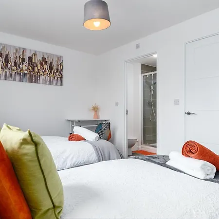 Fortified Luxury With Balcony And Free Parking