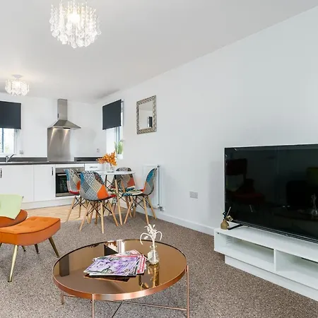 Fortified Luxury With Balcony And Free Parking * Bristol
