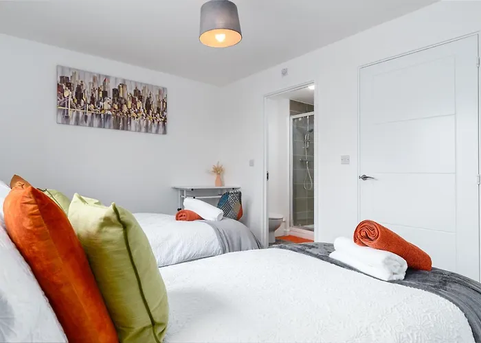 Fortified Luxury With Balcony And Free Parking