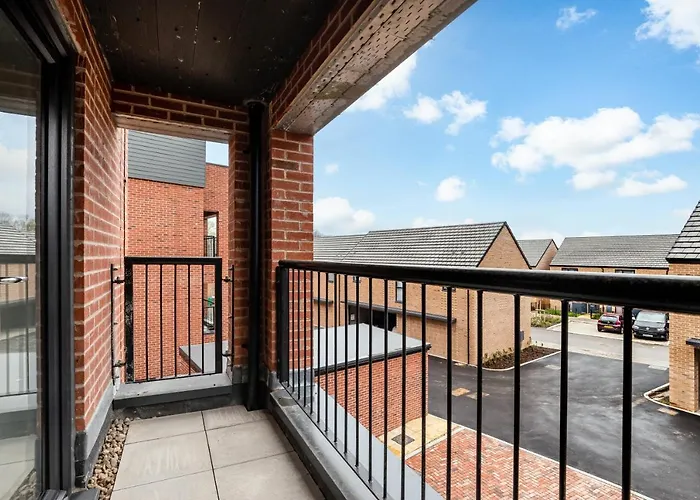 Fortified Luxury With Balcony And Free Parking Daire *