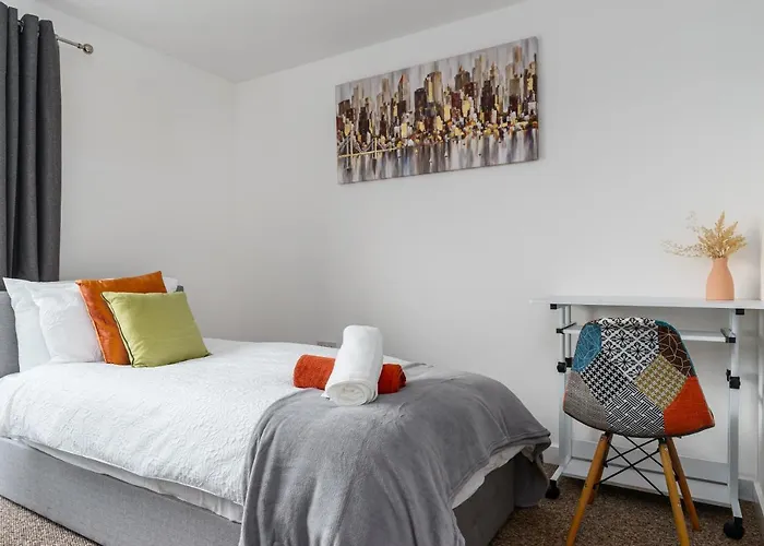 شقة Fortified Luxury With Balcony And Free Parking بريستول