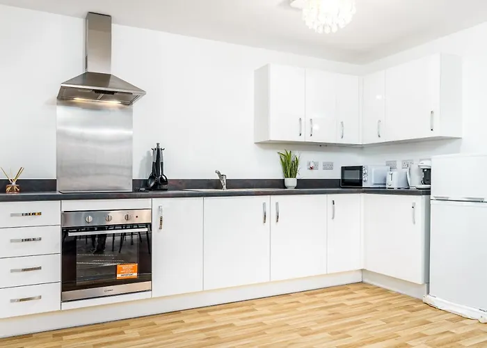 Fortified Luxury With Balcony And Free Parking *