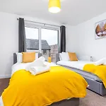Fortified Luxury With Balcony And Free Parking شقة بريستول