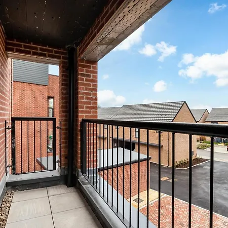 Fortified Luxury With Balcony And Free Parking Appartement *